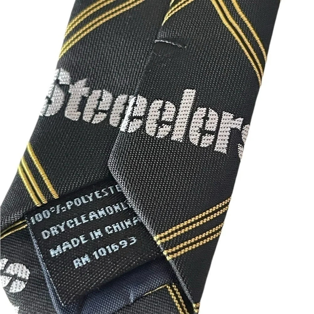 NFL Pittsburgh Steelers Men’s 100% Polyester Neck Tie Football  57 X 4 inches